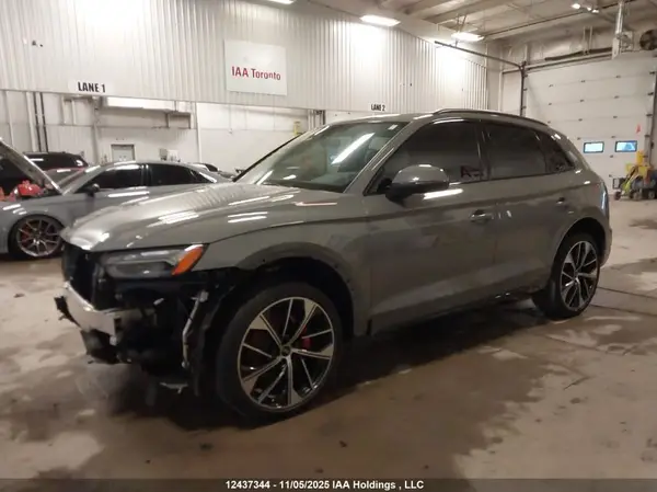 WA1C4AFY2M2068180 2021 AUDI SQ5 - Image 2