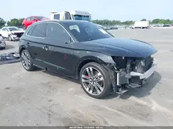 WA1C4AFY3J2025172 2018 AUDI SQ5