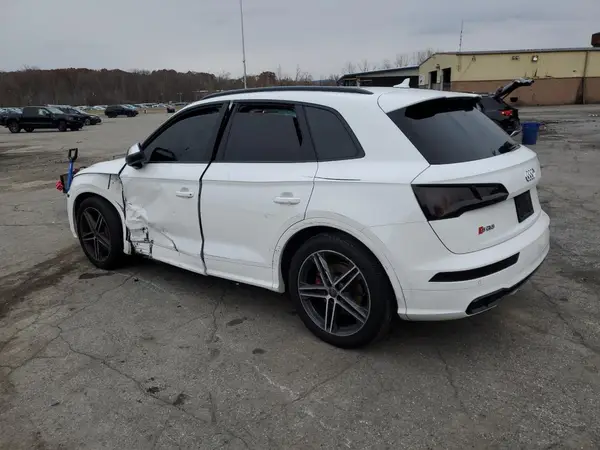 WA1C4AFY3J2098882 2018 AUDI SQ5 - Image 2
