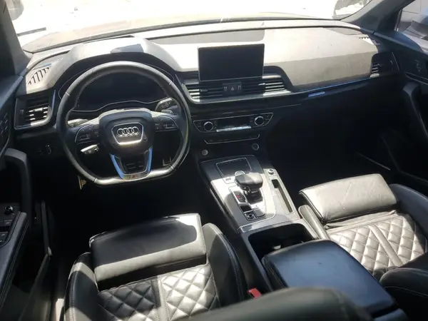 WA1C4AFY3J2133730 2018 AUDI SQ5 - Image 8