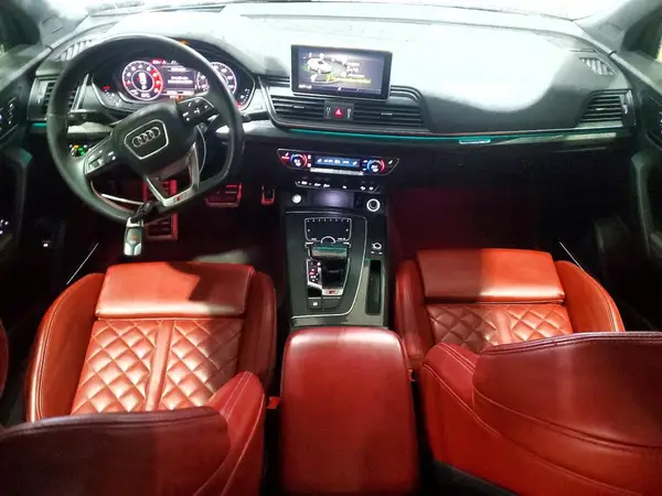 WA1C4AFY3J2158871 2018 AUDI SQ5 - Image 8