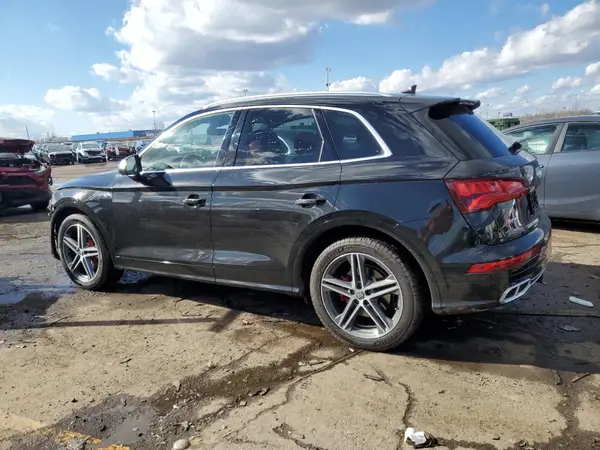 WA1C4AFY3J2233830 2018 AUDI SQ5 - Image 2