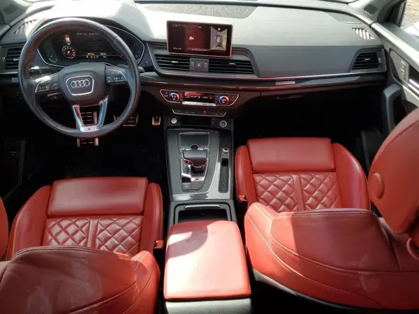 WA1C4AFY3J2233830 2018 AUDI SQ5 - Image 8