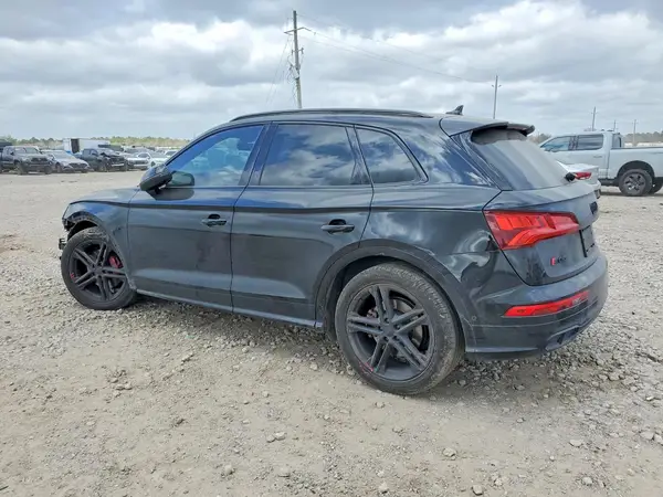 WA1C4AFY3K2001987 2019 AUDI Q5 - Image 2