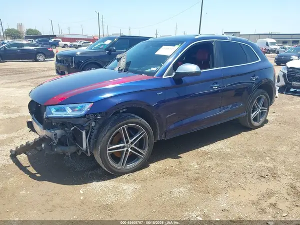WA1C4AFY4J2053840 2018 AUDI SQ5 - Image 2