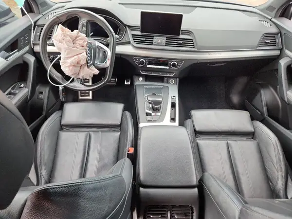 WA1C4AFY4J2098860 2018 AUDI SQ5 - Image 8