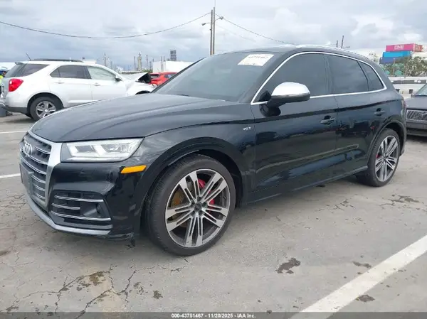 WA1C4AFY4J2107458 2018 AUDI SQ5 - Image 2