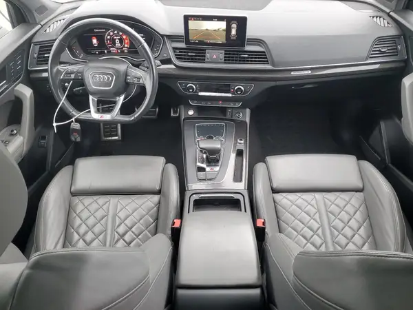 WA1C4AFY4J2120162 2018 AUDI SQ5 - Image 8