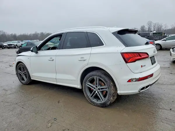WA1C4AFY4J2183245 2018 AUDI SQ5 - Image 2