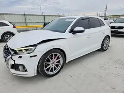 WA1C4AFY4J2204658 2018 AUDI SQ5