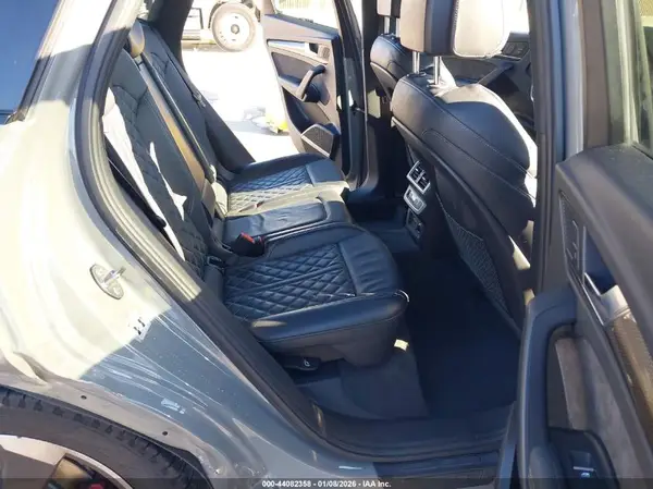 WA1C4AFY4K2074088 2019 AUDI SQ5 - Image 8