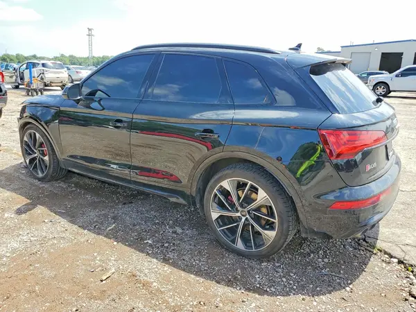 WA1C4AFY4R2117564 2024 AUDI SQ5 - Image 2