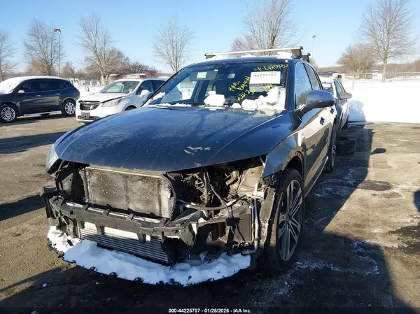 WA1C4AFY5J2014920 2018 AUDI SQ5 - Image 2
