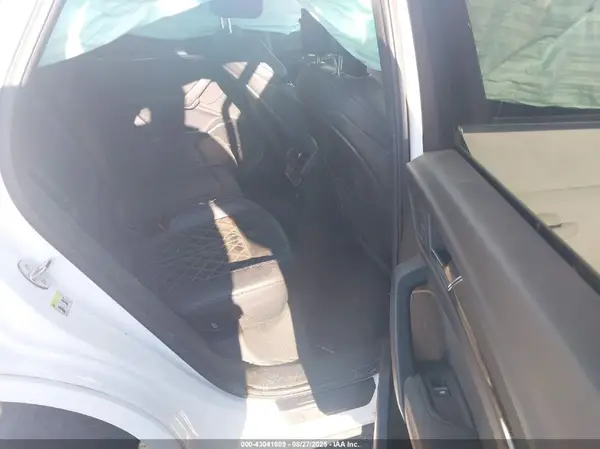 WA1C4AFY5J2015324 2018 AUDI SQ5 - Image 8