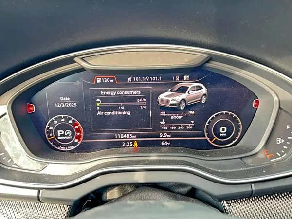 WA1C4AFY5J2043690 2018 AUDI SQ5 - Image 8