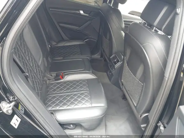 WA1C4AFY5J2098205 2018 AUDI SQ5 - Image 8