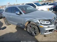 WA1C4AFY5J2134488 2018 AUDI SQ5