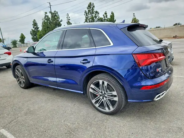 WA1C4AFY5J2145099 2018 AUDI SQ5 - Image 2