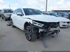 WA1C4AFY5J2223977 2018 AUDI SQ5