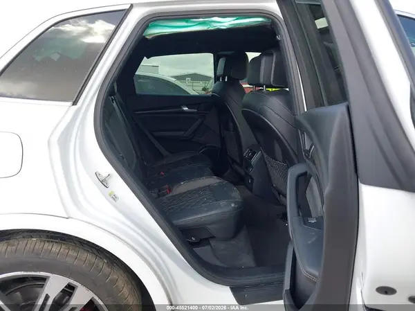 WA1C4AFY5J2223977 2018 AUDI SQ5 - Image 8