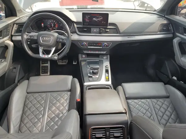 WA1C4AFY5J2226121 2018 AUDI SQ5 - Image 8