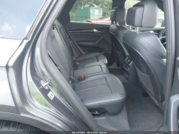 WA1C4AFY5K2029449 2019 AUDI SQ5 - Image 8