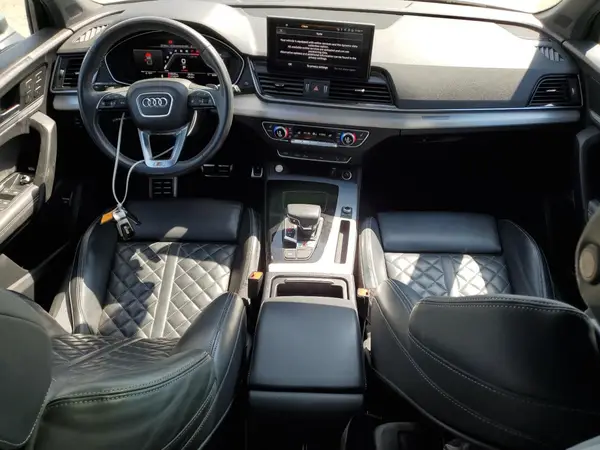 WA1C4AFY5M2067993 2021 AUDI SQ5 - Image 8