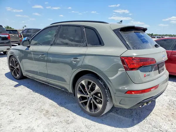 WA1C4AFY5M2100555 2021 AUDI SQ5 - Image 2