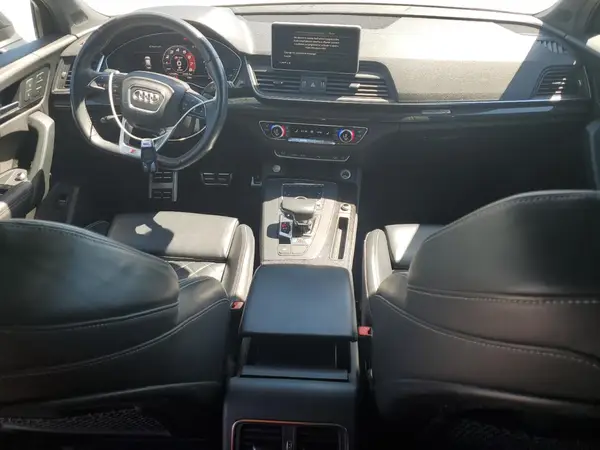 WA1C4AFY6J2038241 2018 AUDI SQ5 - Image 8