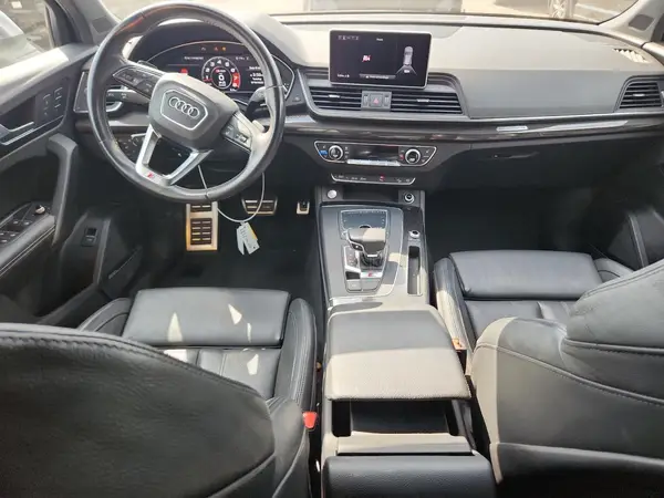 WA1C4AFY6J2039163 2018 AUDI SQ5 - Image 8