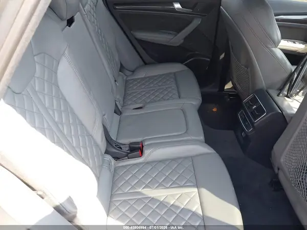 WA1C4AFY6J2041897 2018 AUDI SQ5 - Image 8