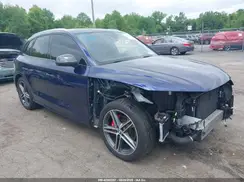 WA1C4AFY6J2102360 2018 AUDI SQ5