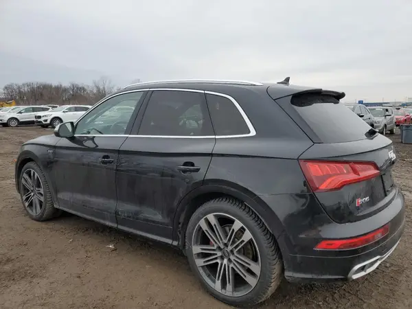 WA1C4AFY6J2120003 2018 AUDI SQ5 - Image 2