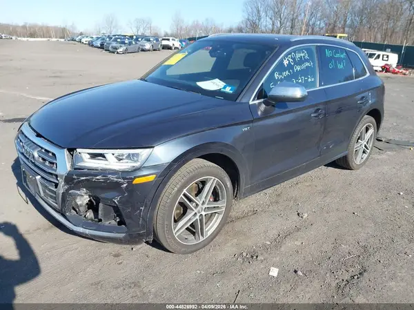 WA1C4AFY6J2197146 2018 AUDI SQ5 - Image 2