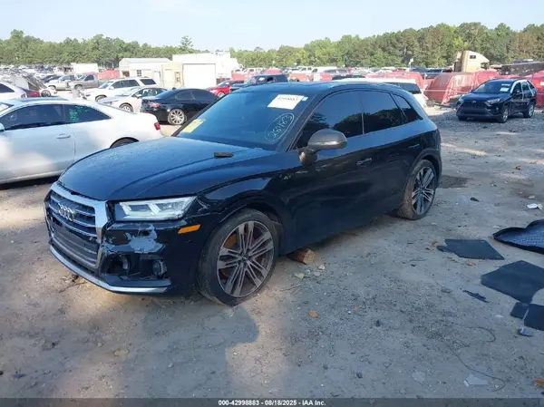 WA1C4AFY6J2211529 2018 AUDI SQ5 - Image 2