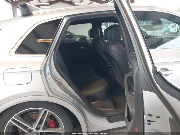WA1C4AFY6K2001059 2019 AUDI SQ5 - Image 8