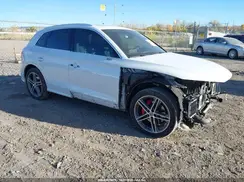 WA1C4AFY6K2002325 2019 AUDI SQ5