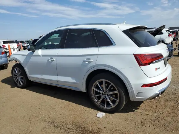 WA1C4AFY6P2120334 2023 AUDI SQ5 - Image 2