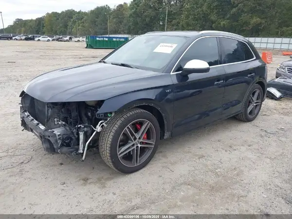 WA1C4AFY7J2030049 2018 AUDI SQ5 - Image 2