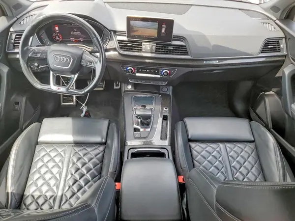 WA1C4AFY7J2052147 2018 AUDI SQ5 - Image 8
