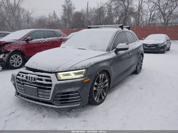 WA1C4AFY7J2076917 2018 AUDI SQ5 - Image 2