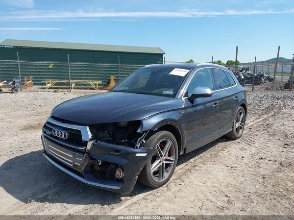 WA1C4AFY7J2081633 2018 AUDI SQ5 - Image 2