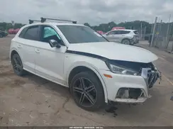WA1C4AFY7J2119409 2018 AUDI SQ5