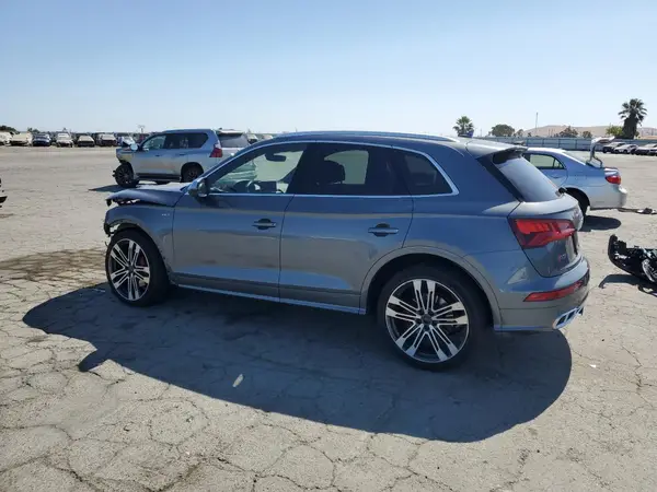 WA1C4AFY7J2130765 2018 AUDI SQ5 - Image 2