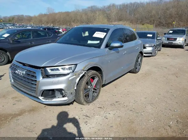 WA1C4AFY7J2188732 2018 AUDI SQ5 - Image 2