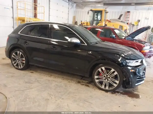 WA1C4AFY7J2211782 2018 AUDI SQ5 - Image 1