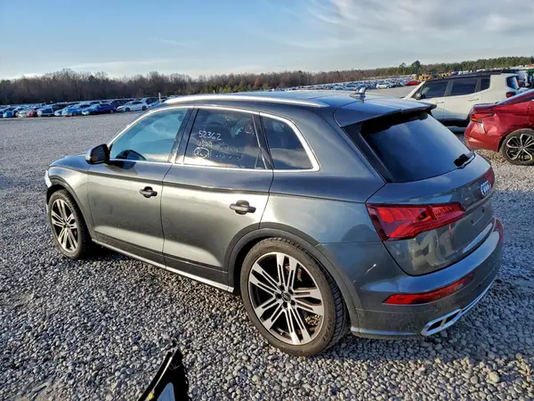 WA1C4AFY7J2221762 2018 AUDI SQ5 - Image 2