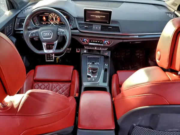 WA1C4AFY7J2221762 2018 AUDI SQ5 - Image 8