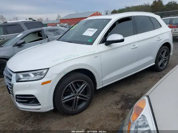 WA1C4AFY7J2230106 2018 AUDI SQ5 - Image 2