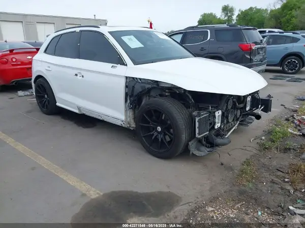 WA1C4AFY7K2015553 2019 AUDI SQ5 - Image 1